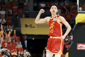 朱俊龙：球队三号位缺人 自己疼也只能坚持打 感谢队友站了出来