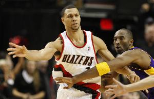 AG体育官网-韦德：如果罗伊不受伤 他能和乔丹&amp;科比&amp;哈登&amp;我&amp;Logo相提并论