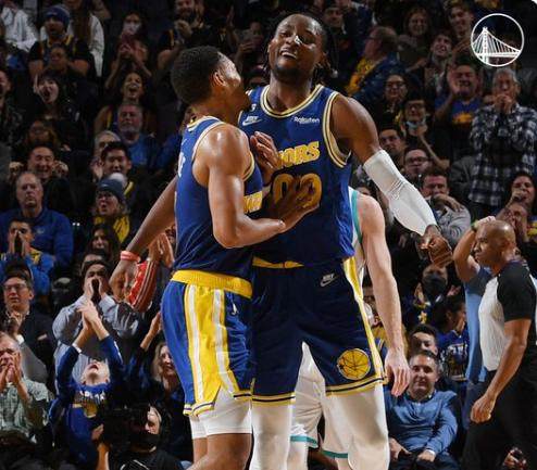 AG官方网站-克雷先声夺人普尔一锤定音 无库勇士进攻绽放光芒