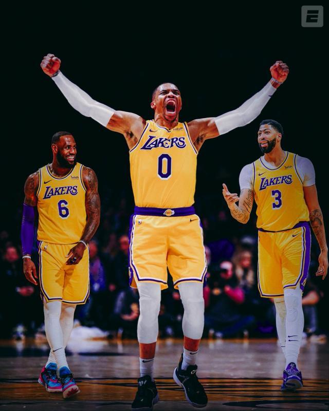 AG体育-连续三年换队！韦少加盟湖人 紫金军团豪组三巨头